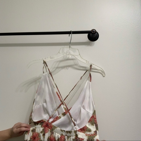 Floral flowy tank top - Picture 4 of 9